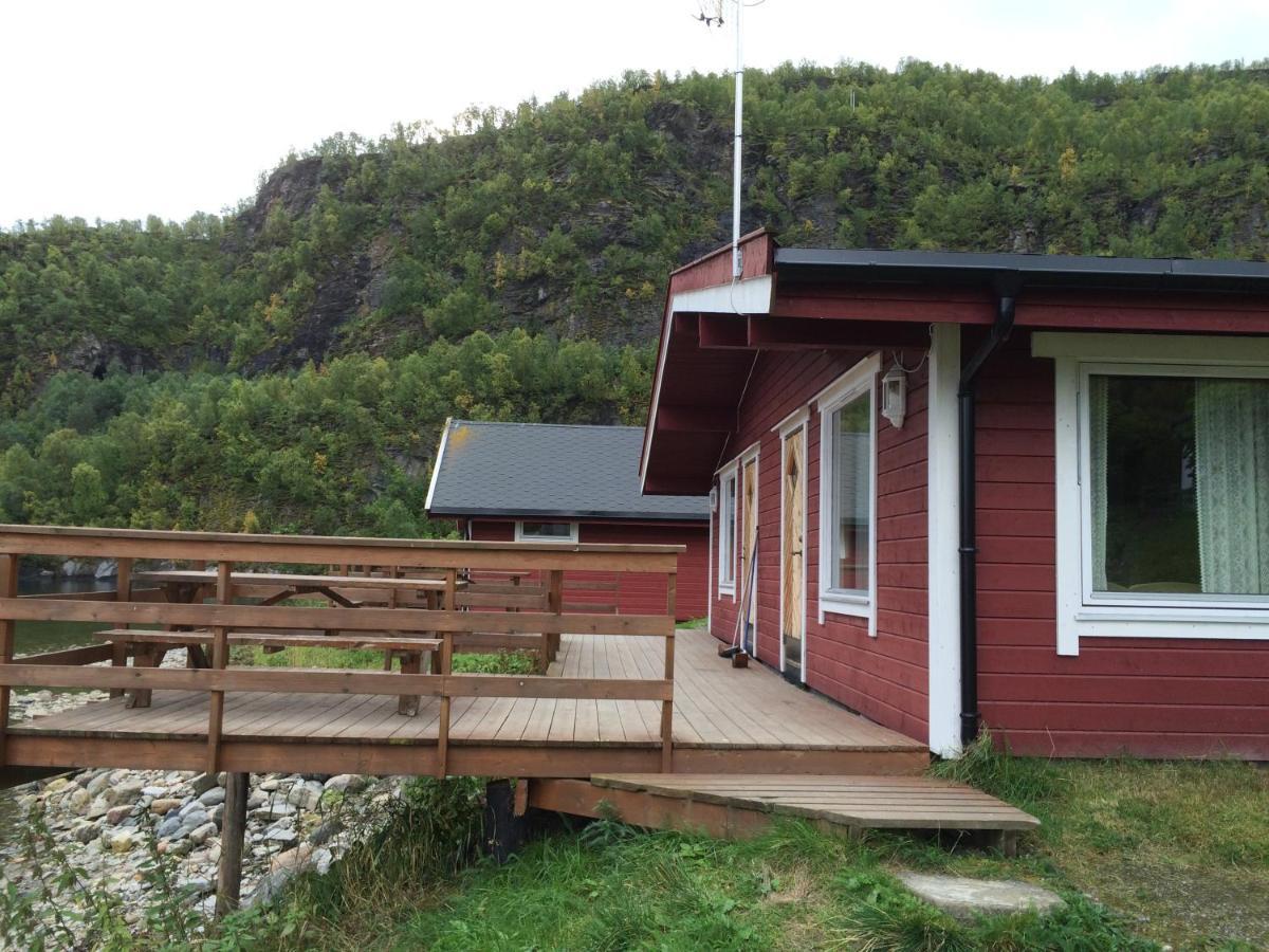 ホテル Elvegard Fjordcamp Grov エクステリア 写真