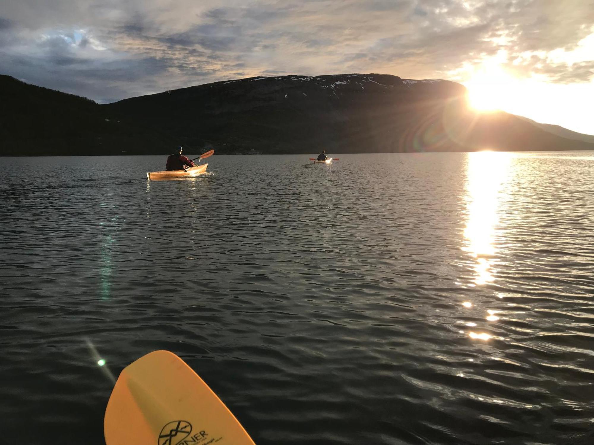 ホテル Elvegard Fjordcamp Grov エクステリア 写真